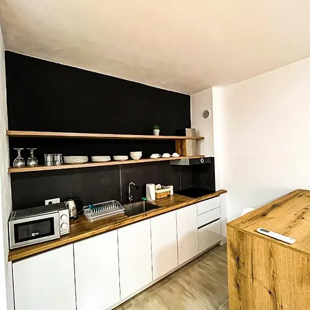 Appartement By The Sea In Albania